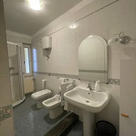 Anna 3*