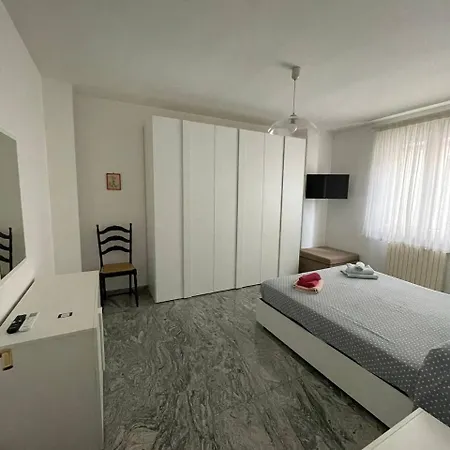 Anna 몬테스카글리오소