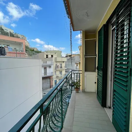 Oda ve Kahvaltı Anna 3*