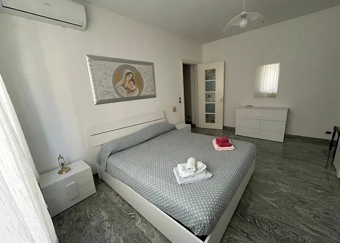 住宿加早餐酒店 Anna 蒙泰斯卡廖索