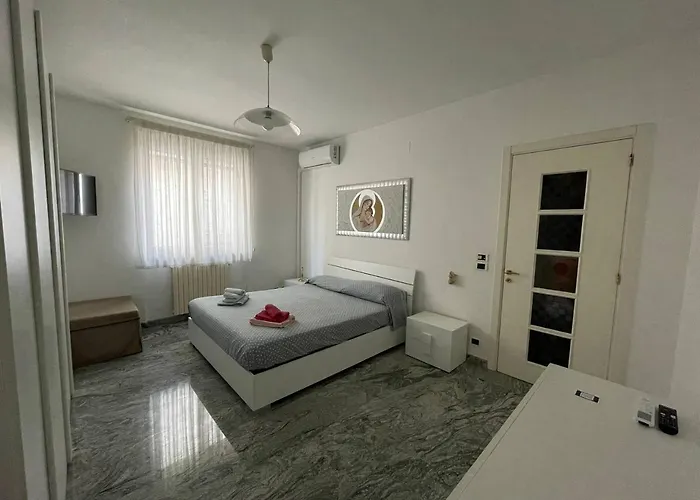 Anna 住宿加早餐酒店 蒙泰斯卡廖索